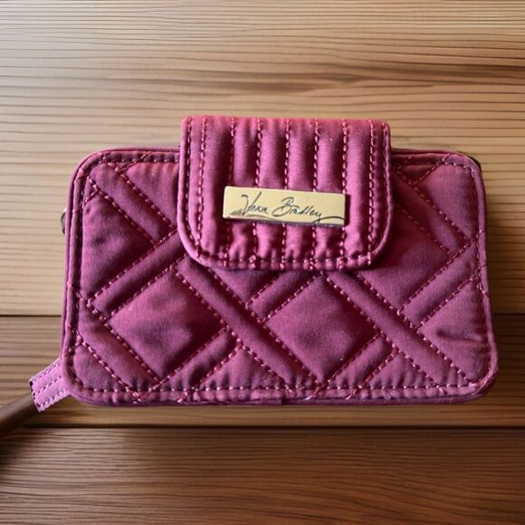 Vera Bradley Wristlet Magenta/Burgundy Quilted Wallet Zip Around Strap - Picture 1 of 8